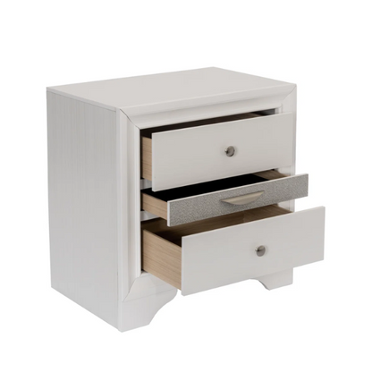 Minimalist Elegance Platform 5-Piece Queen Bedroom Set – Stylish, Cozy, and Tastefully Adorned