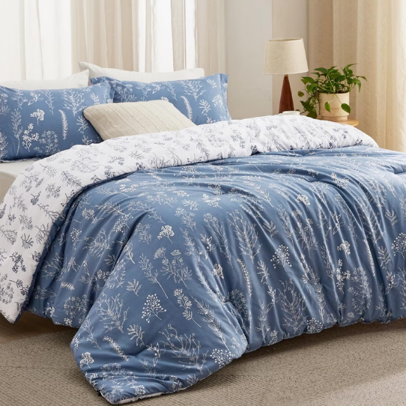 Floral Comforter Set – Stylish and Cozy Bedding with Cute Floral Pattern for a Beautiful Bedroom Makeover