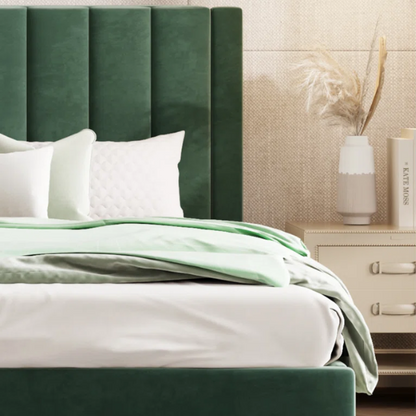 Luxurious Upholstered Platform Bed – Full/Double Size with Velvet Upholstery and Striped Headboard for Elegant Comfort