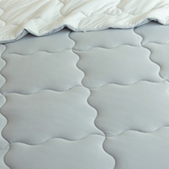 Reversible Ultra-Soft Comforter Set – Jersey Knit, Breathable, and Fluffy with Lightweight Down Alternative & Matching Pillowcase