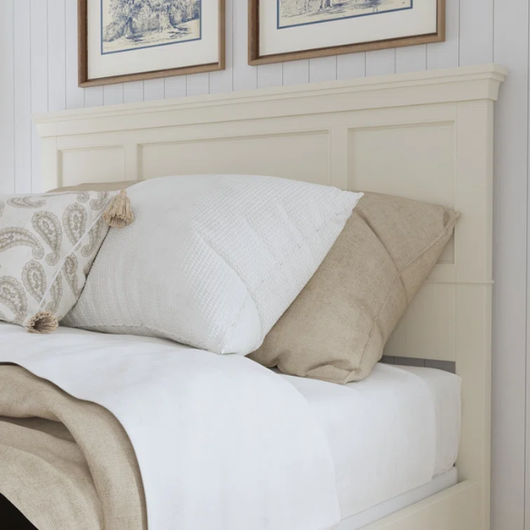 Queen Size Solid Wood Bed with Polished Finish and Classic Design