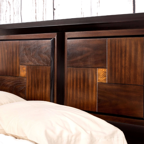 Elegant Sigh Rustic Walnut 3-Piece Queen Bedroom Set – Transitional Design with Solid Wood Construction, Chrome Accents, and Ample Storage