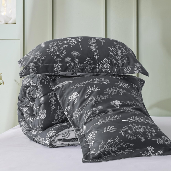 Floral Comforter Set – Stylish and Cozy Bedding with Cute Floral Pattern for a Beautiful Bedroom Makeover