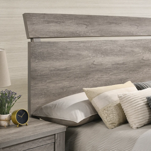 Standard Charming Weathered Grey 5-Piece Queen Bedroom Set in Solid Wood – Elegant, Durable, and Timeless